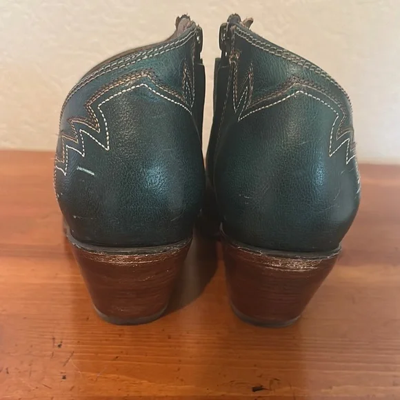 Ariat Jolene Western Ankle Boots - Picture 9 of 13